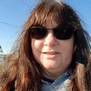 Meet your Posher, Joyce